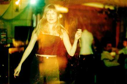 danc06a.jpg (12583 bytes)