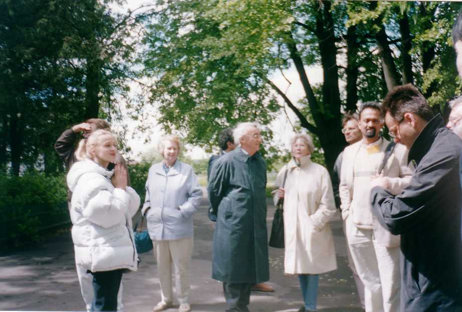 excursion01.jpg (68912 bytes)