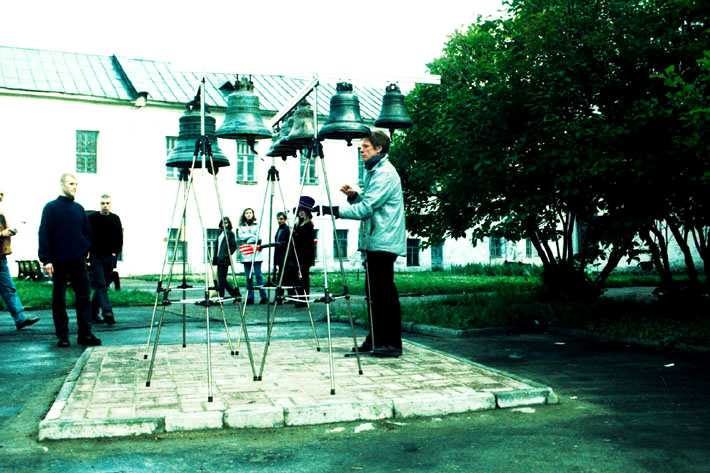 excu113.jpg (50280 bytes)