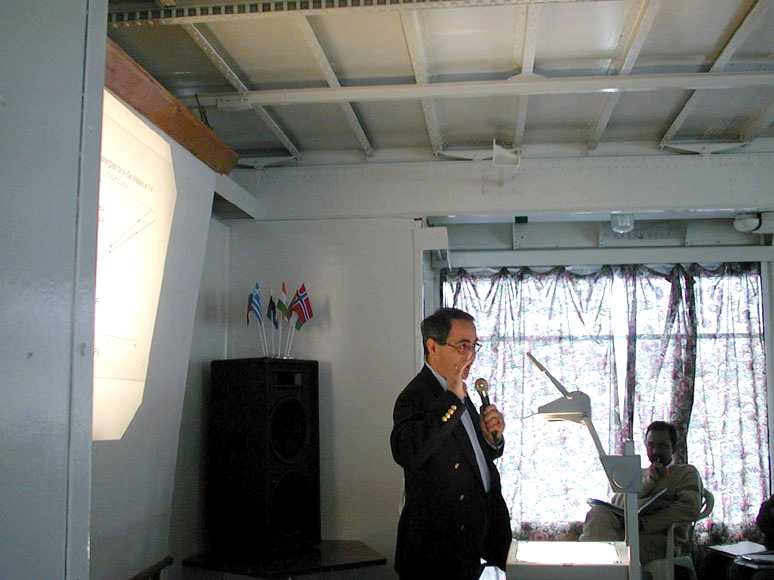 ses4.jpg (131056 bytes)