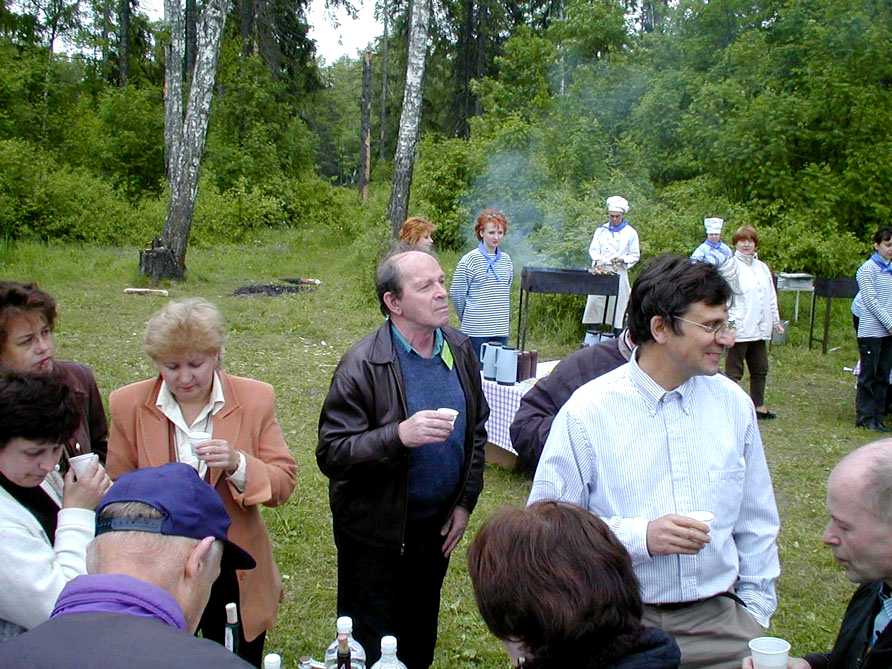 Image023.jpg (94690 bytes)