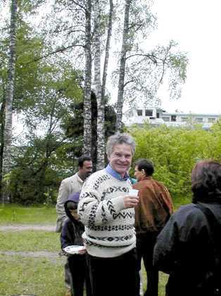 Image025a.jpg (23948 bytes)