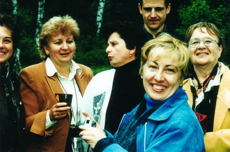 Luda and01.jpg (63265 bytes)