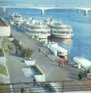 Yar4.jpg (25910 bytes)