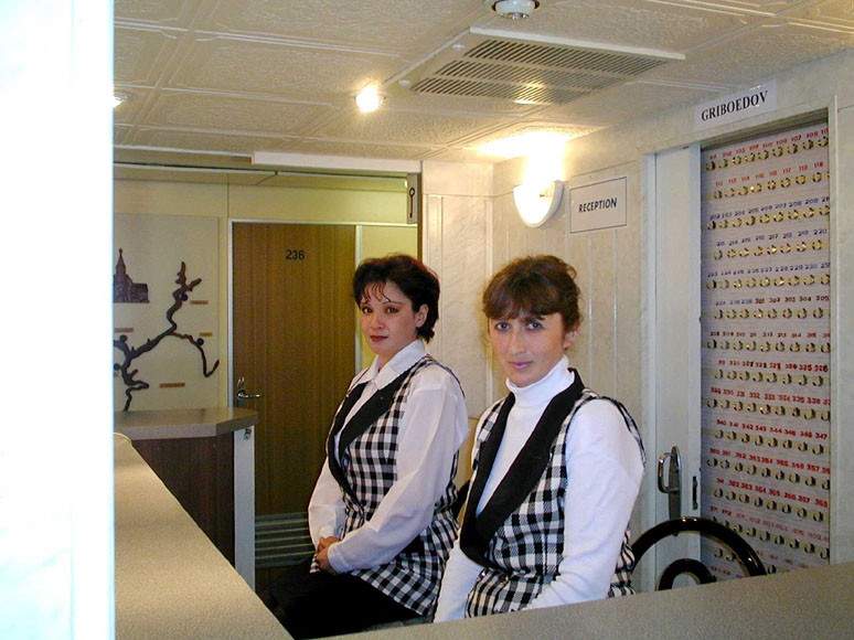 resaption19.jpg (113511 bytes)