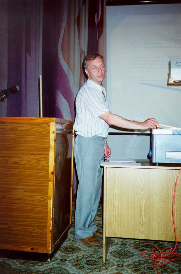 d1.jpg (50523 bytes)