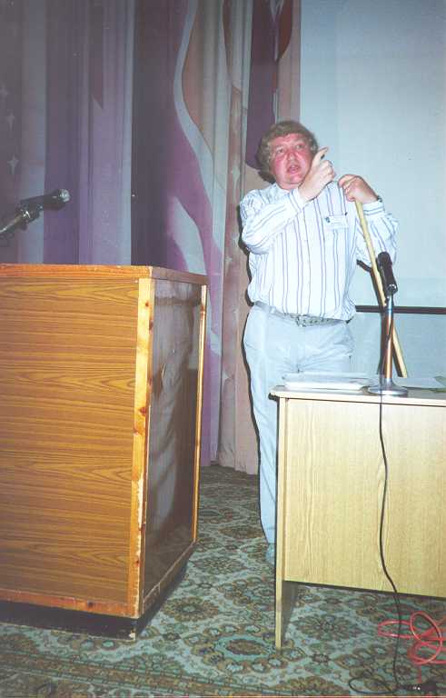 d43.jpg (37663 bytes)