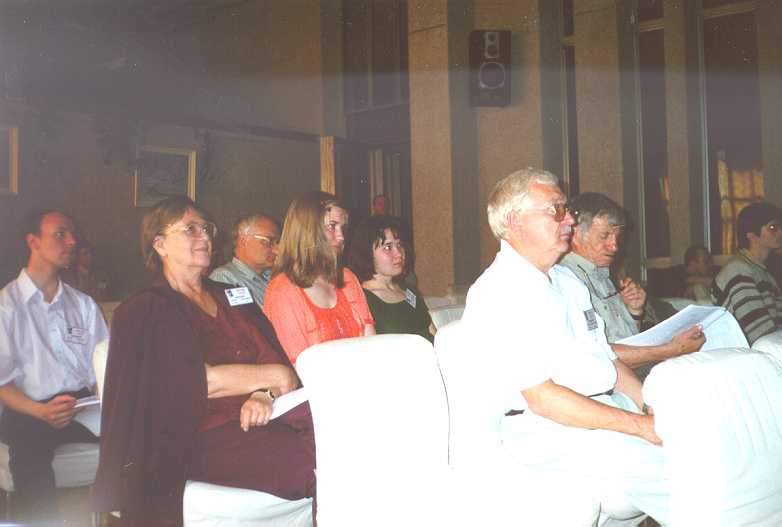 p18.jpg (26406 bytes)