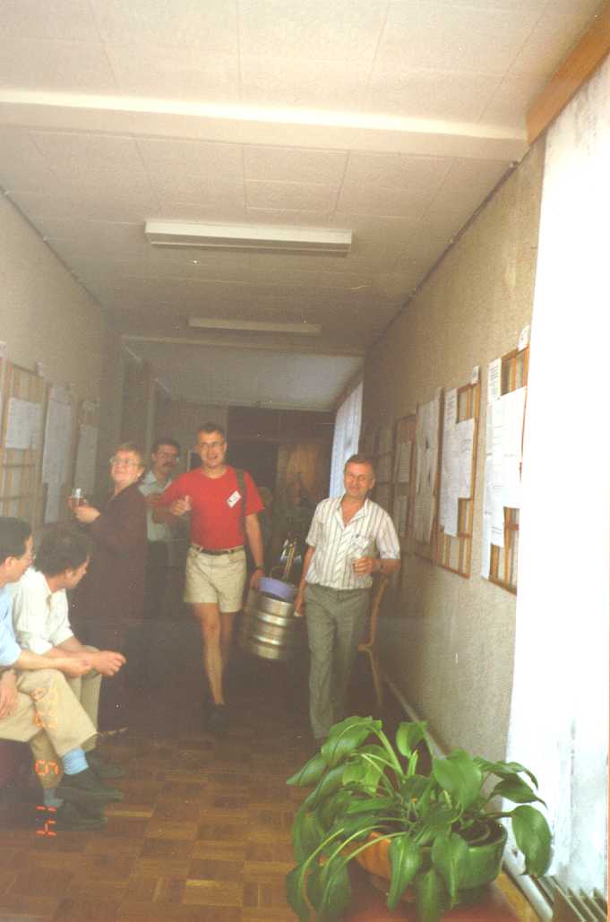 p27.jpg (43082 bytes)