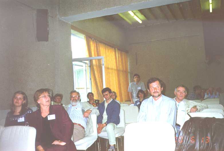 z14.jpg (30095 bytes)