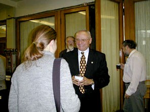 Tea031a.jpg (21244 bytes)